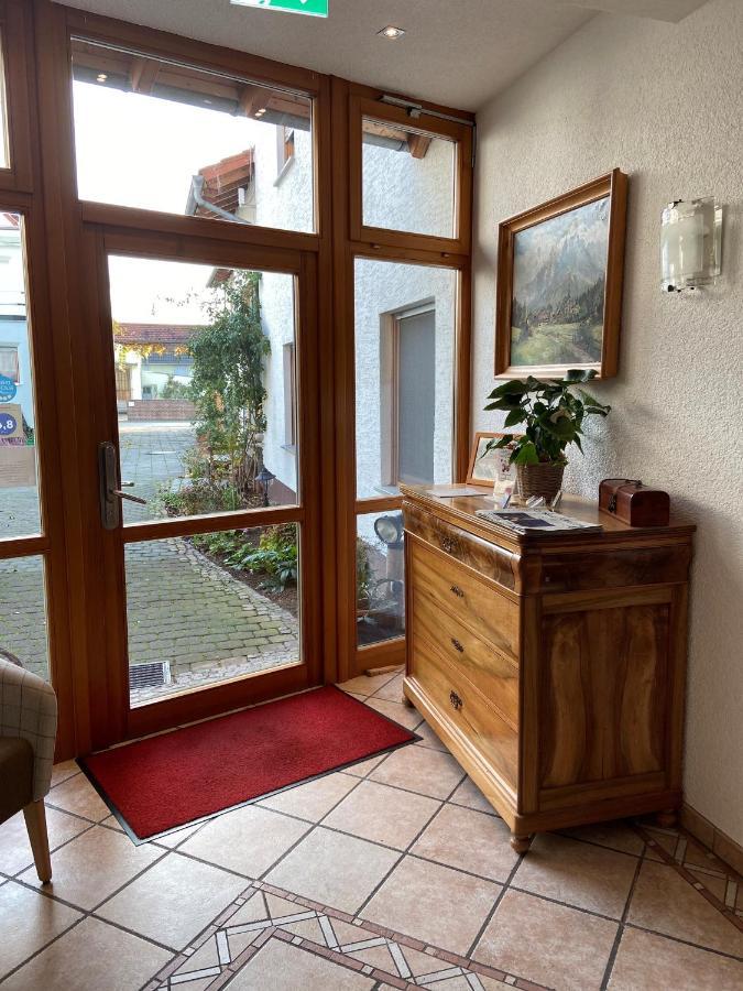 Hotel Bett & Fruehstueck Riedstadt Exterior foto