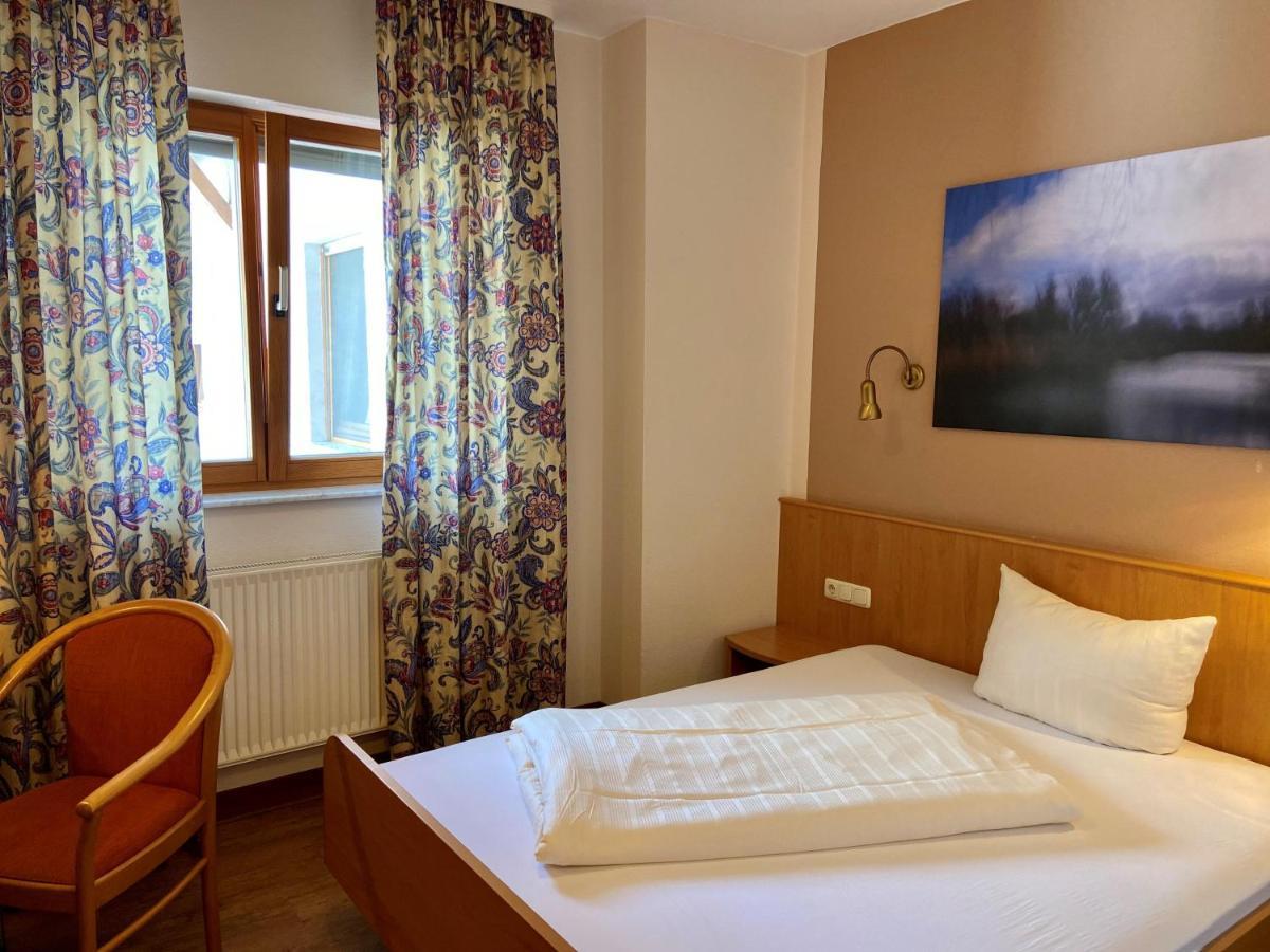 Hotel Bett & Fruehstueck Riedstadt Exterior foto
